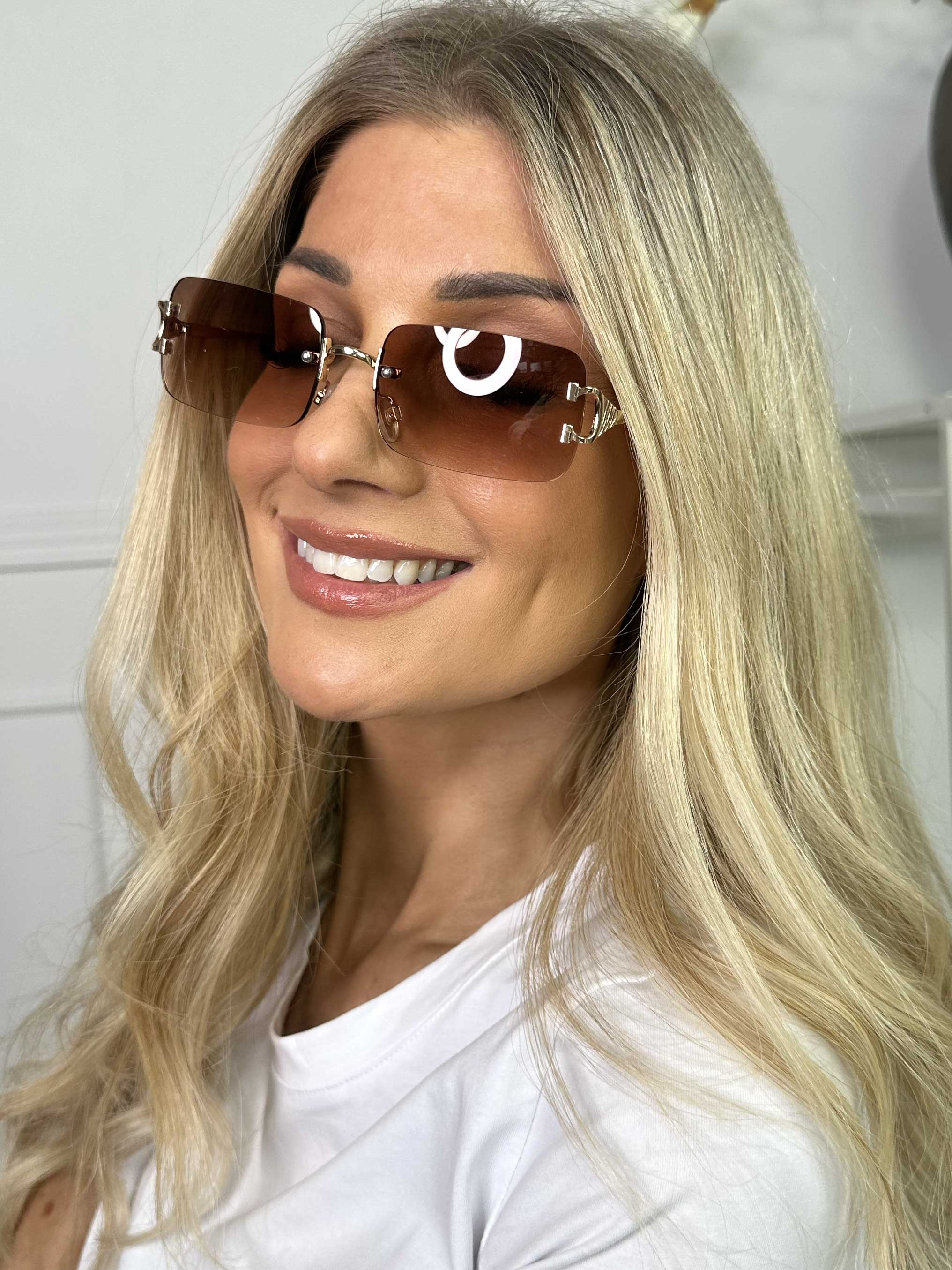 Victoria - Solbriller med brunt glas og guld stel